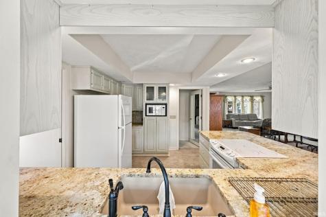 219 E Harvest Lane Petersburg IN 47567