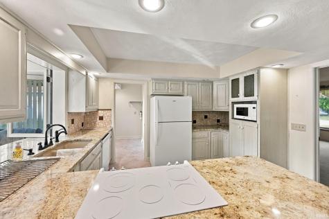 219 E Harvest Lane Petersburg IN 47567
