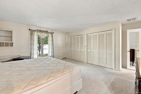 219 E Harvest Lane Petersburg IN 47567