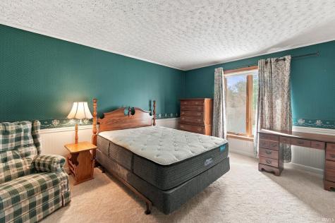 219 E Harvest Lane Petersburg IN 47567