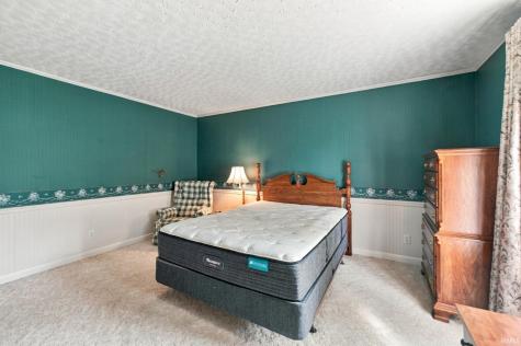 219 E Harvest Lane Petersburg IN 47567