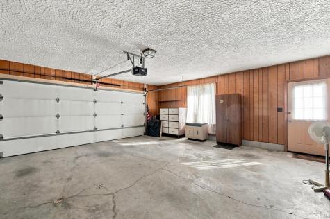 219 E Harvest Lane Petersburg IN 47567