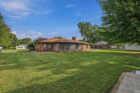 219 E Harvest Lane Petersburg IN 47567