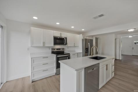 6500 Plainview Drive Evansville IN 47720