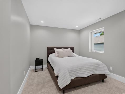 12967 N Eastshore Drive Syracuse IN 46567