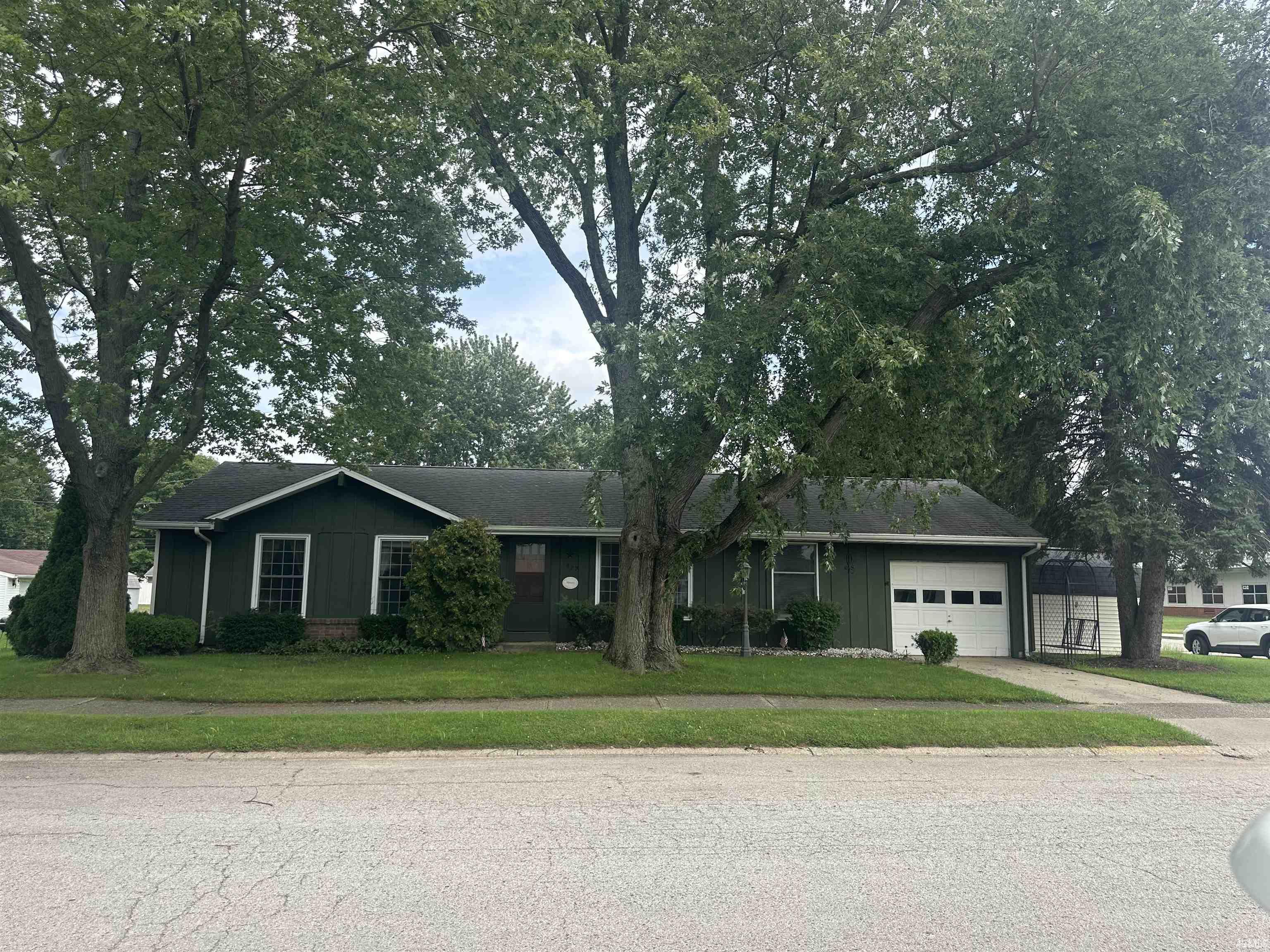 1427 Franklin Street Rochester IN 46975