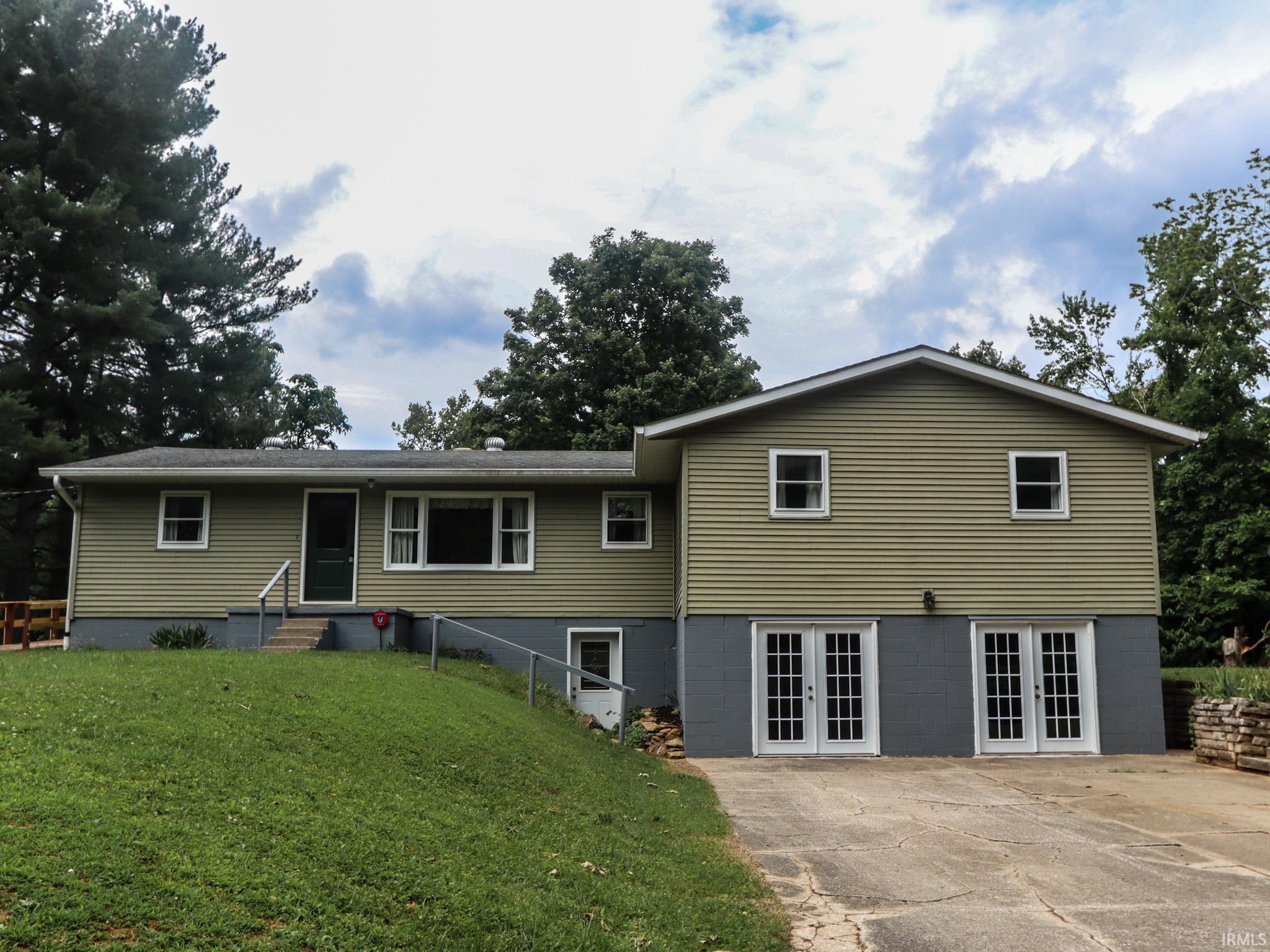 6715 E Gross Lane Bloomington IN 47401