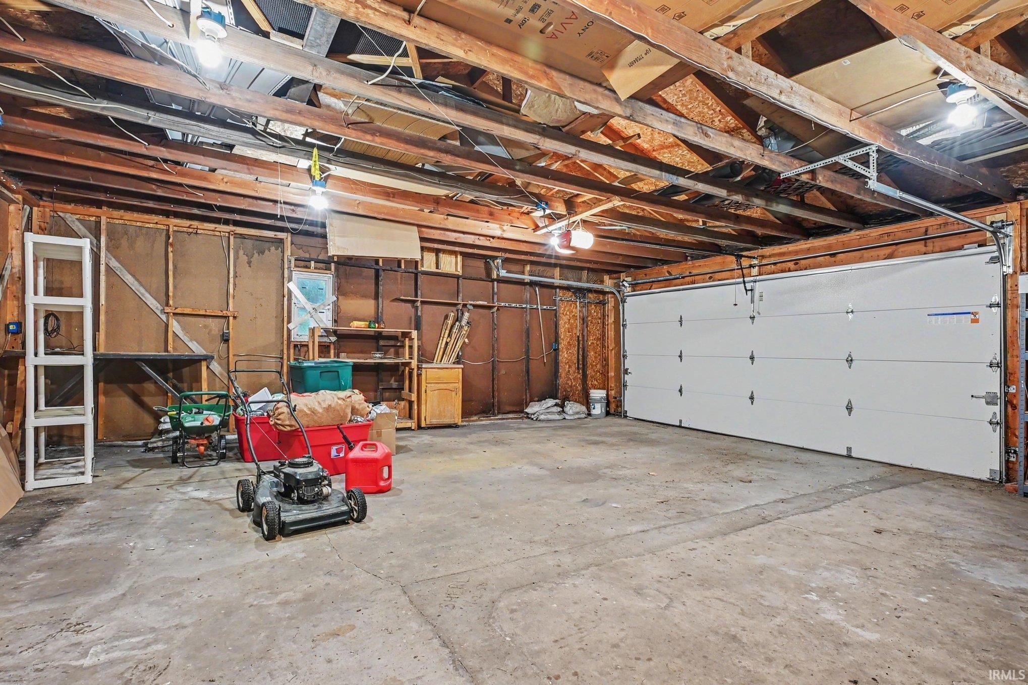 1802 Caroline Street South Bend IN 46613