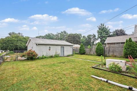 1802 Caroline Street South Bend IN 46613