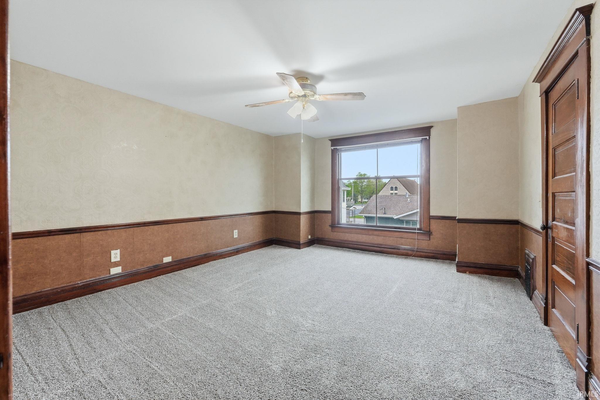 113 E 10th Street Rochester IN 46975