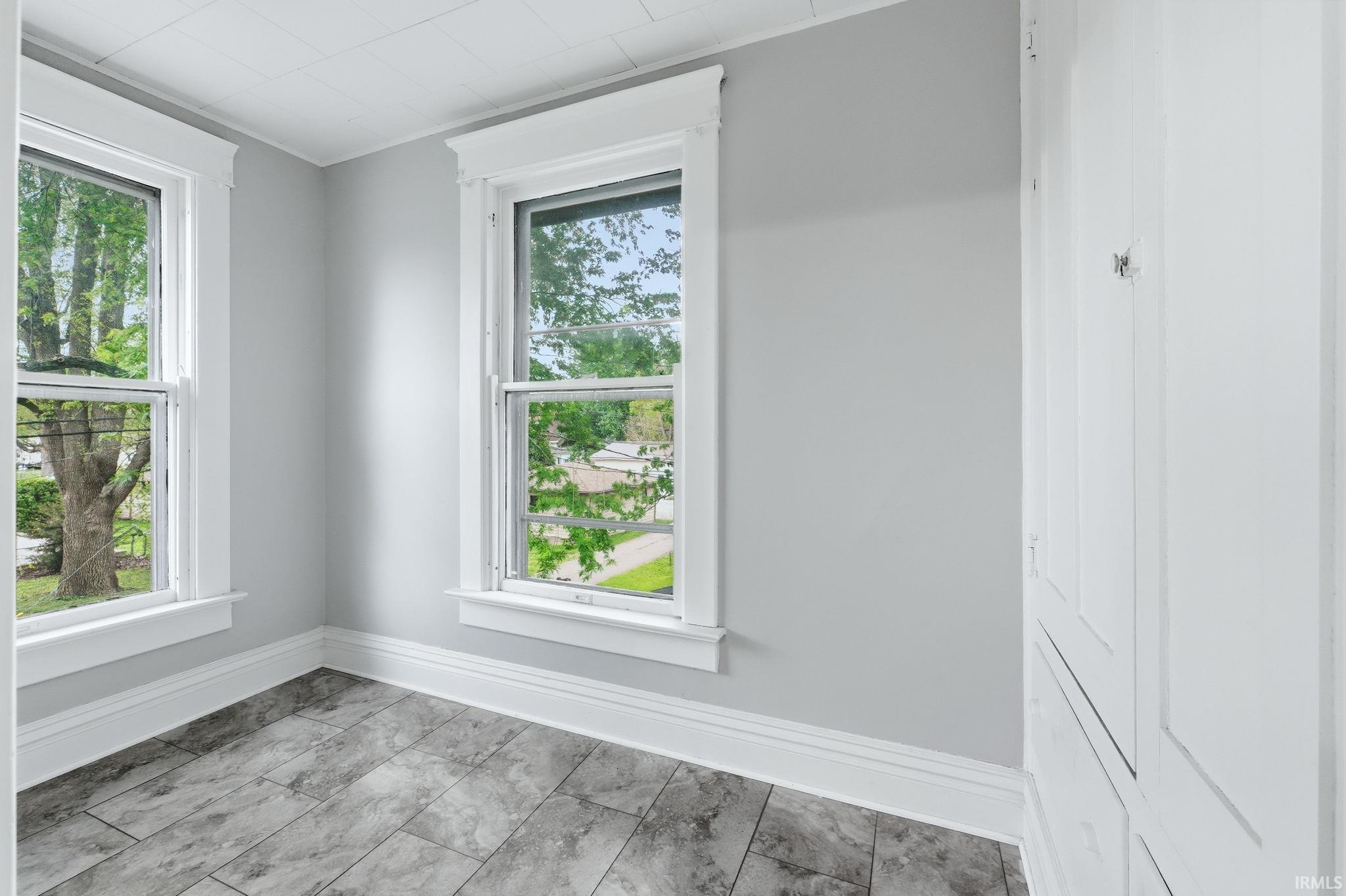 113 E 10th Street Rochester IN 46975