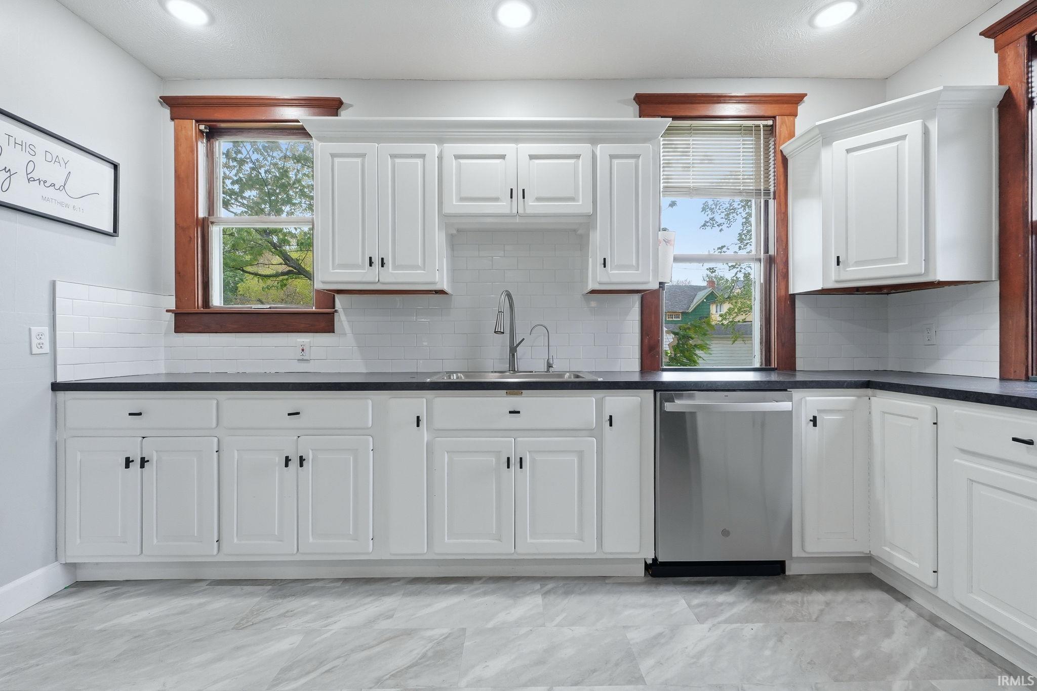 113 E 10th Street Rochester IN 46975
