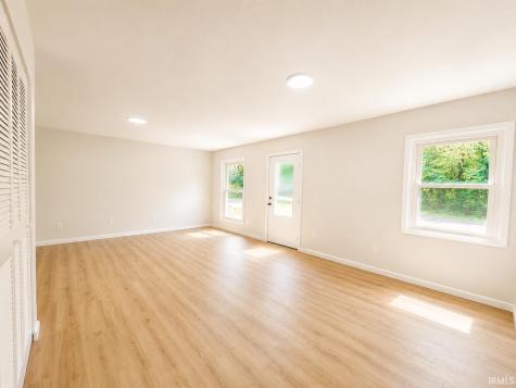 1318 W Darden Road South Bend IN 46628