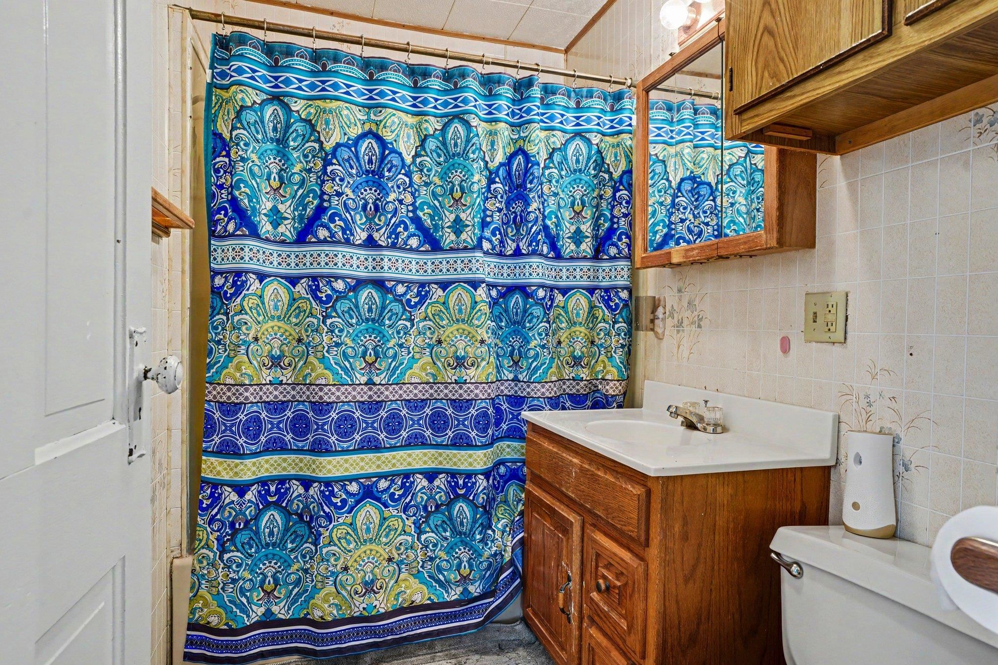 208 N Nappanee Street Nappanee IN 46550