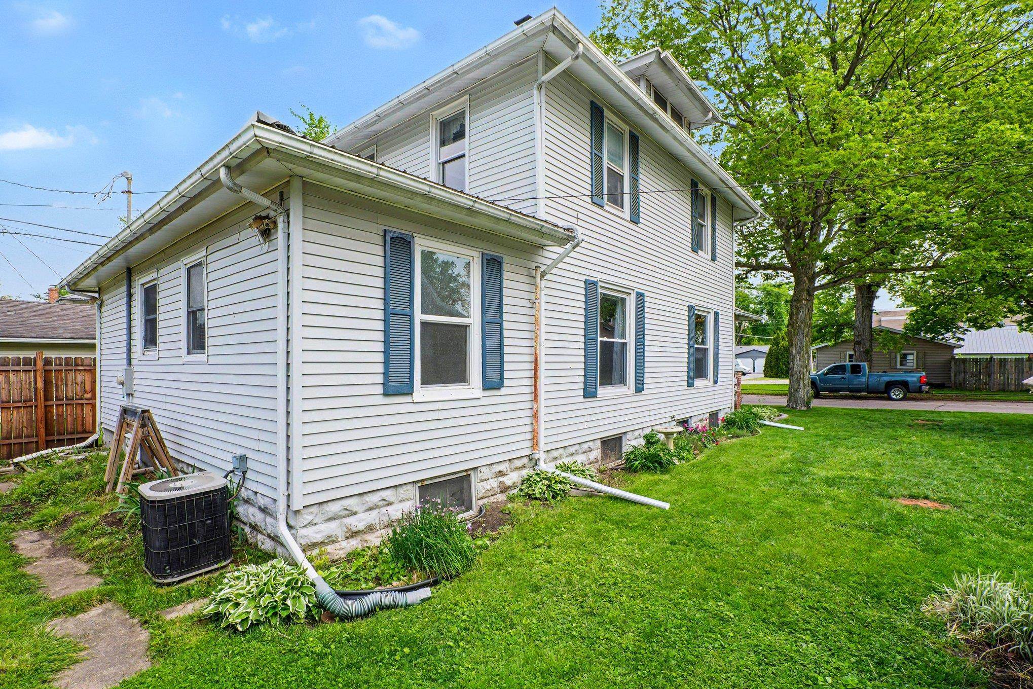 208 N Nappanee Street Nappanee IN 46550