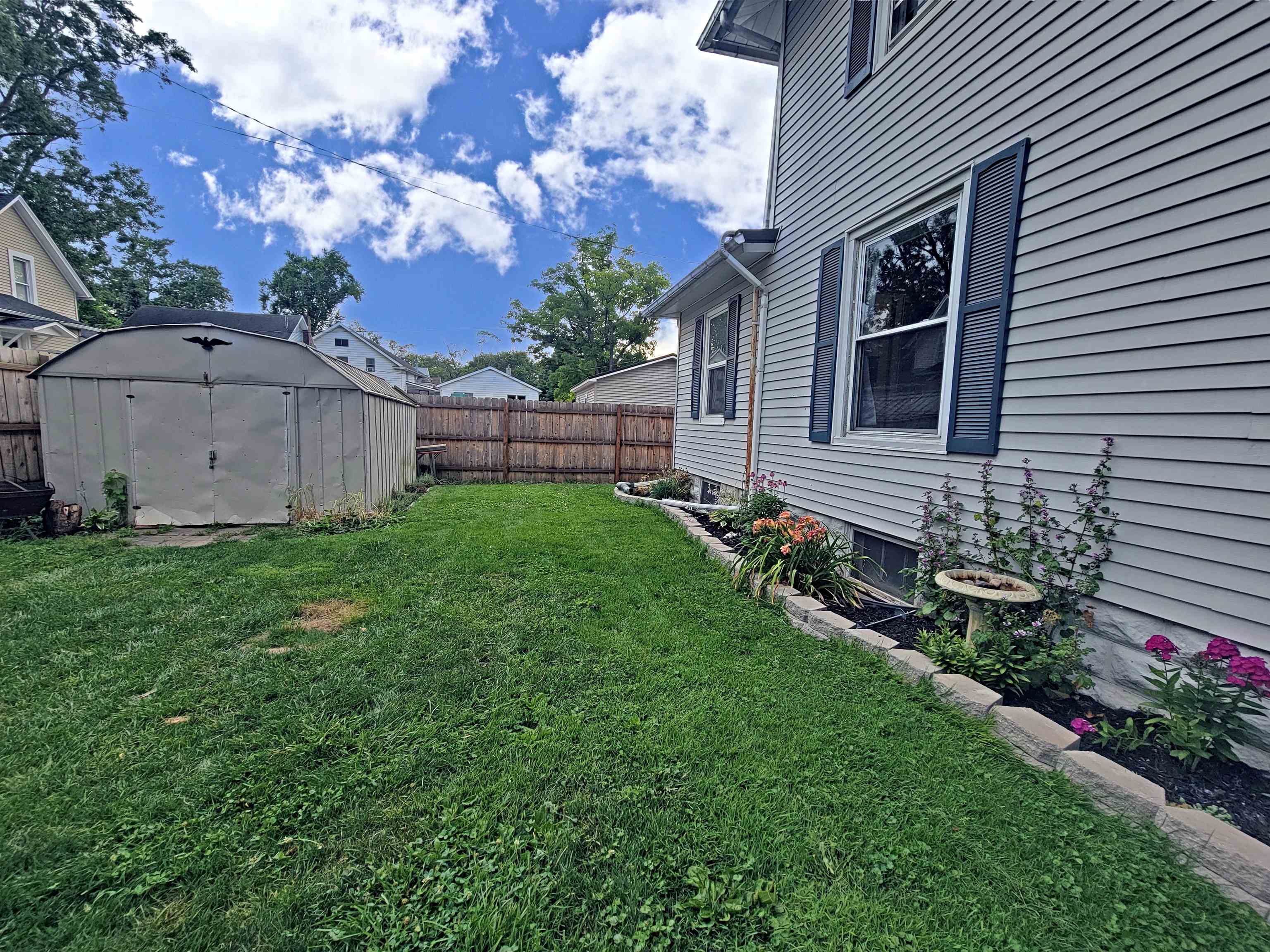 208 N Nappanee Street Nappanee IN 46550