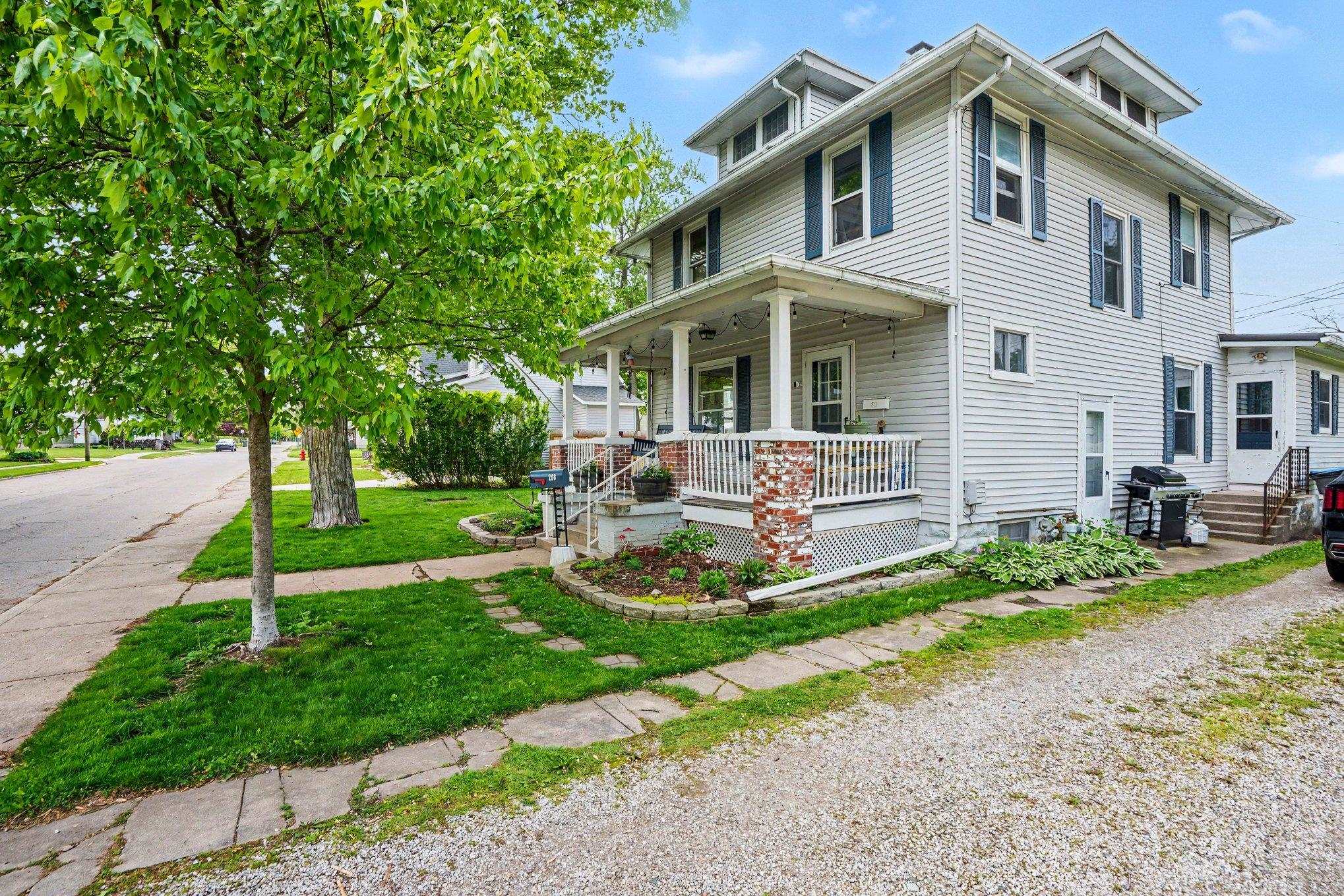 208 N Nappanee Street Nappanee IN 46550