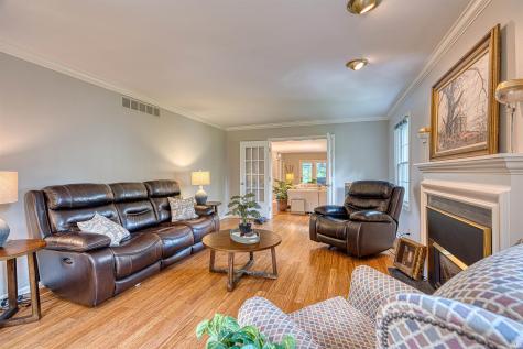 4019 Jennings Lane Evansville IN 47720