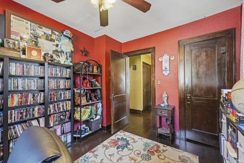 1124 E Main Street Warsaw IN 46580