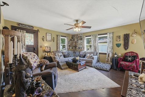 1124 E Main Street Warsaw IN 46580
