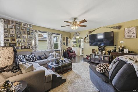 1124 E Main Street Warsaw IN 46580