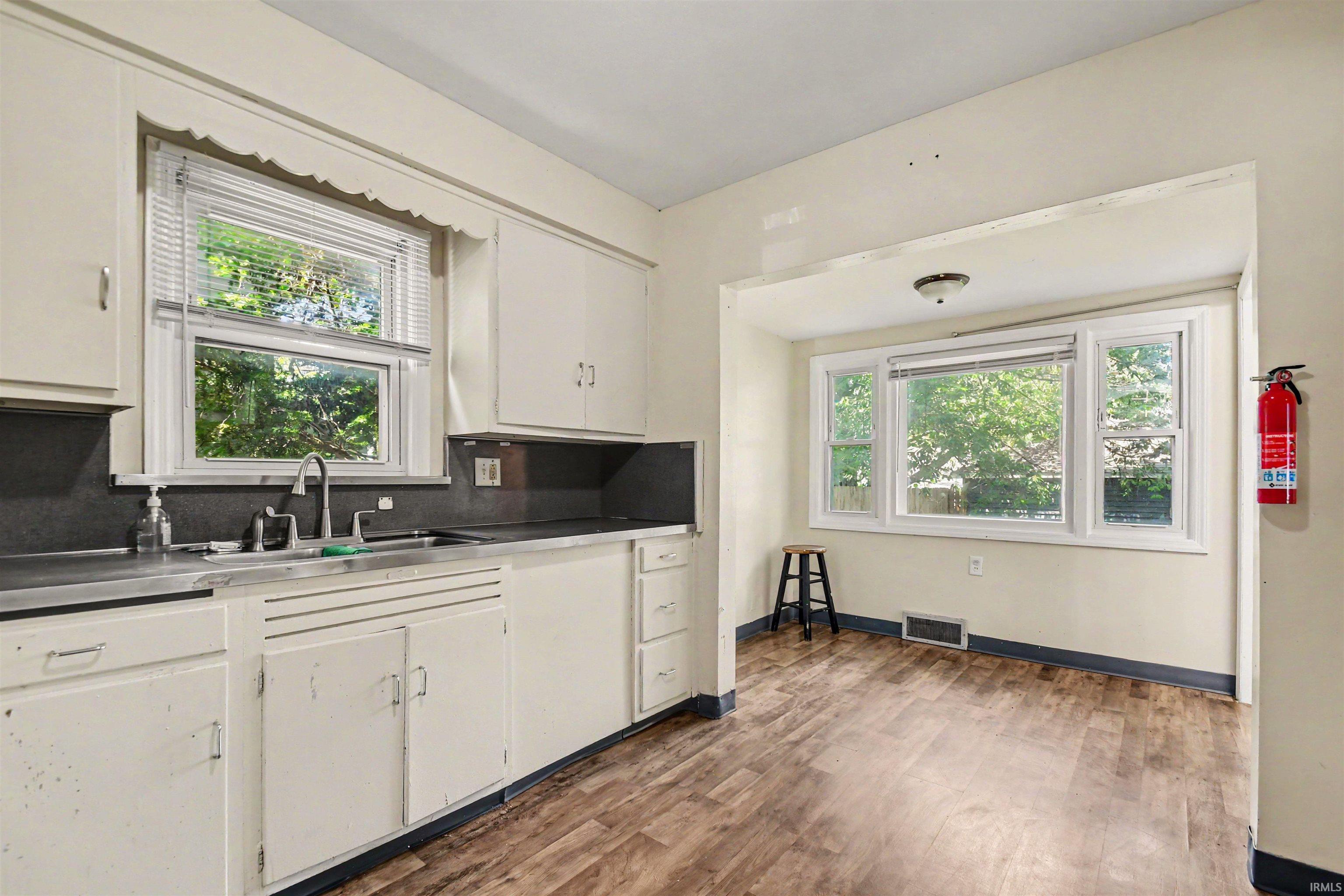 123 E Victoria Street South Bend IN 46614