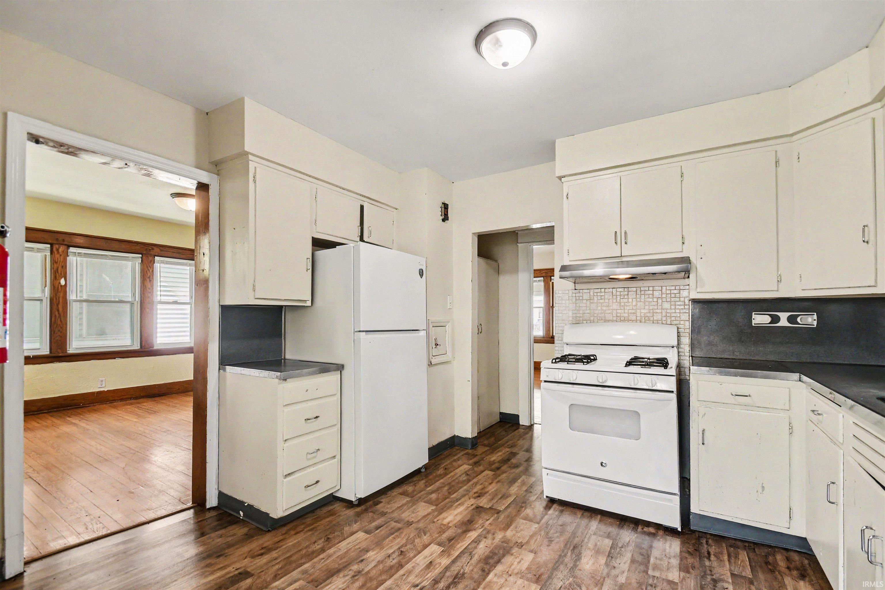 123 E Victoria Street South Bend IN 46614