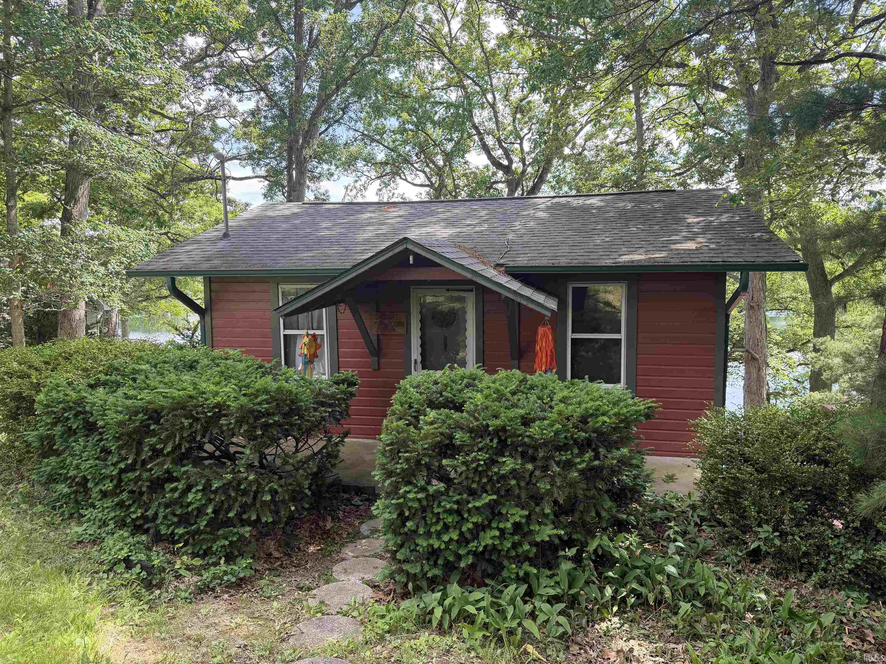 15251 12th Road Plymouth IN 46563
