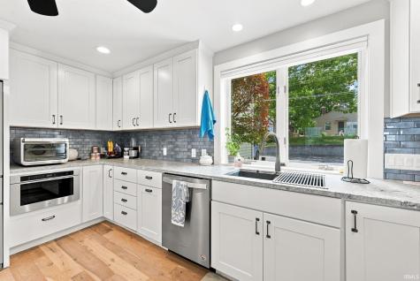 1322 Country Club Terrace Warsaw IN 46580