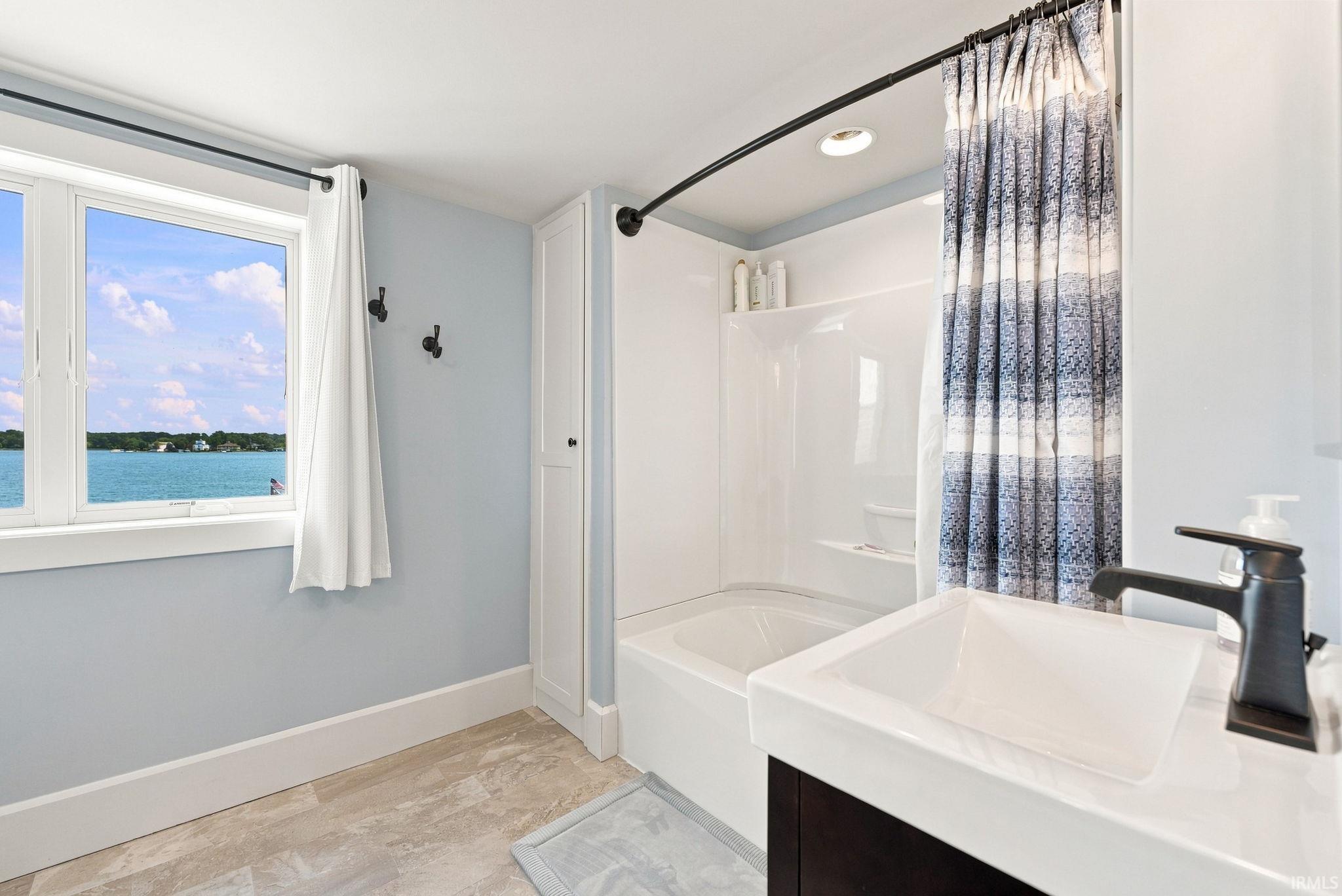 1322 Country Club Terrace Warsaw IN 46580