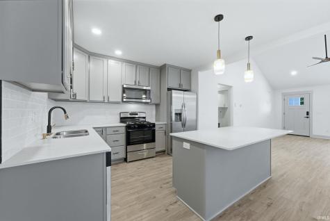 3708 Grayston Avenue Fort Wayne IN 46806
