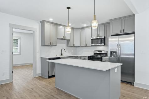3708 Grayston Avenue Fort Wayne IN 46806
