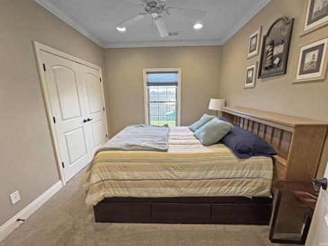 5115 Paddock Drive Evansville IN 47715