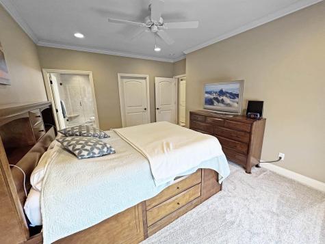 5115 Paddock Drive Evansville IN 47715