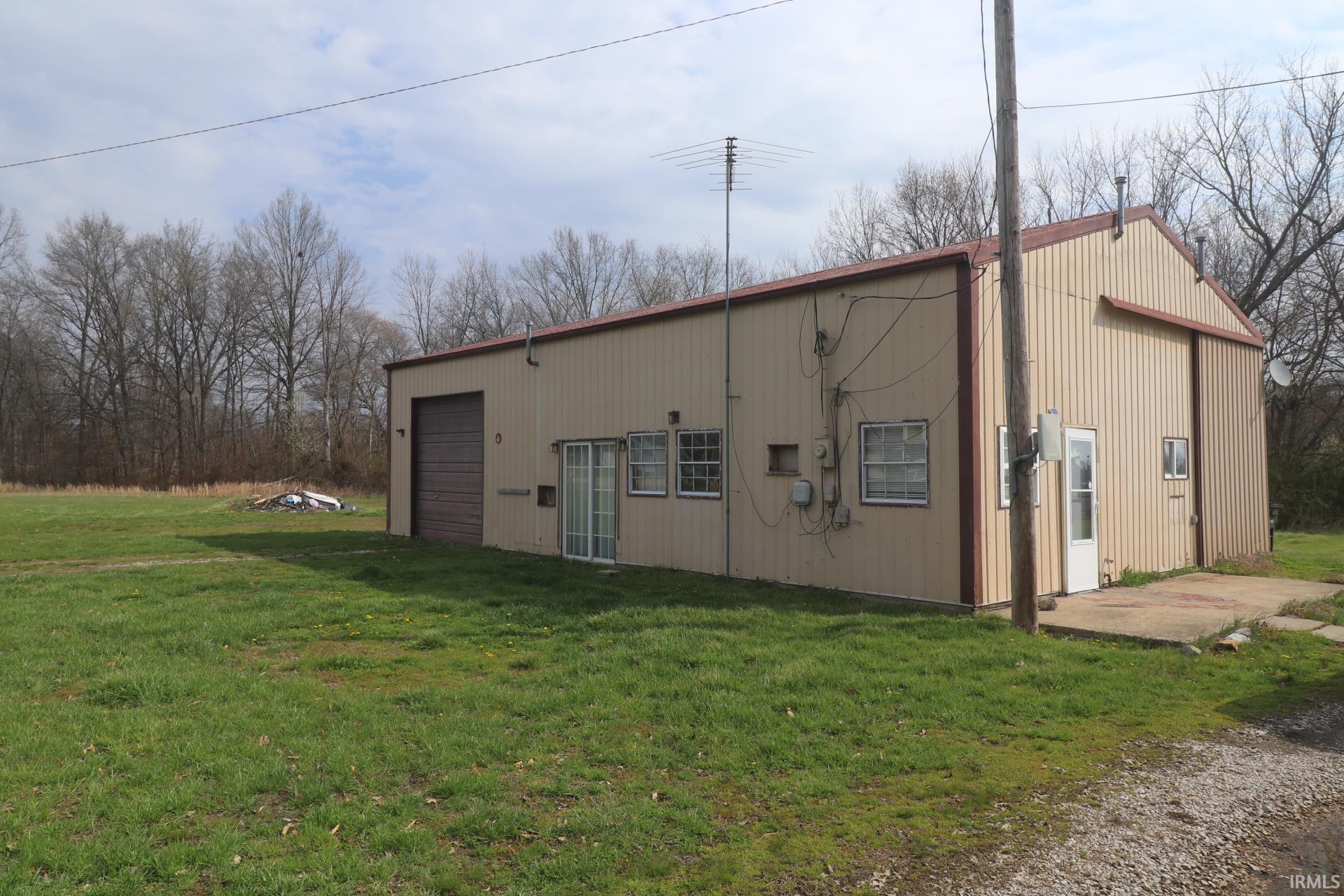 12628 W 150 N Street Linton IN 47441