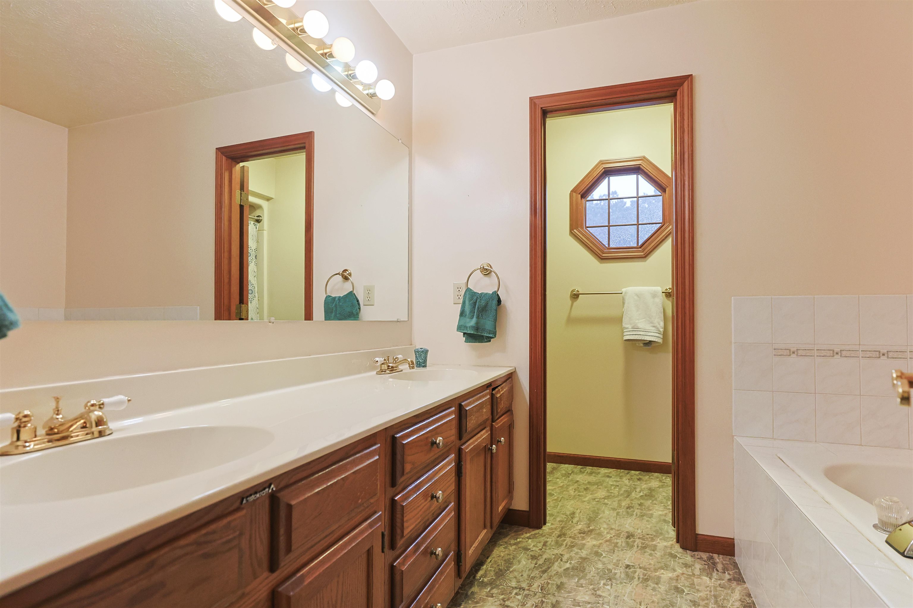 14491 Panda Court Mishawaka IN 46545