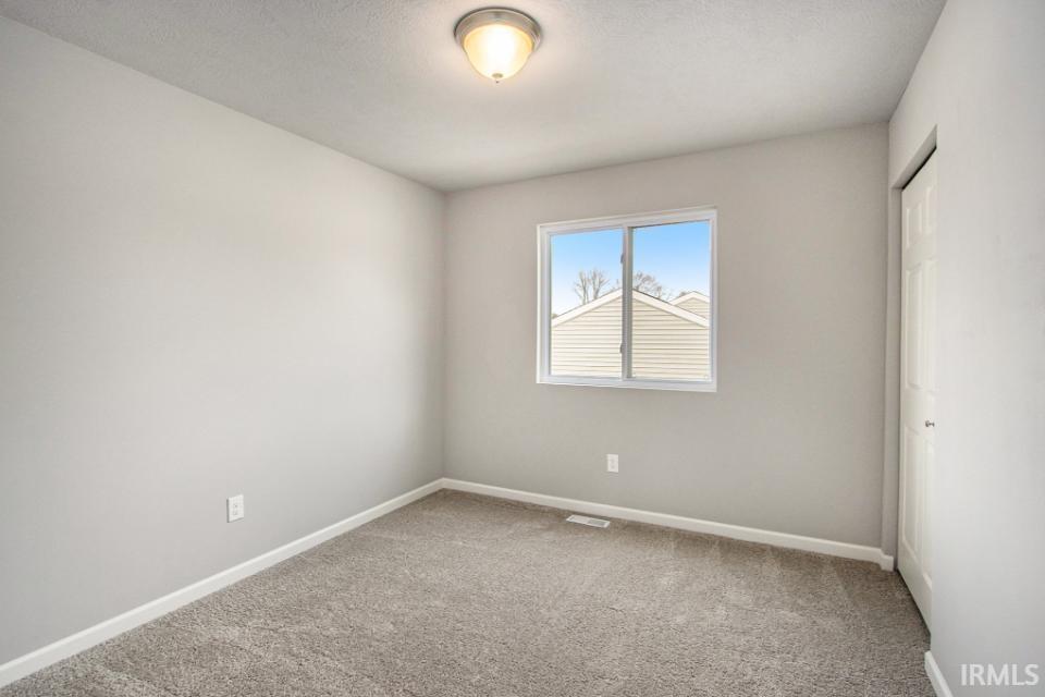 3228 Falling Oak Drive Mishawaka IN 46544