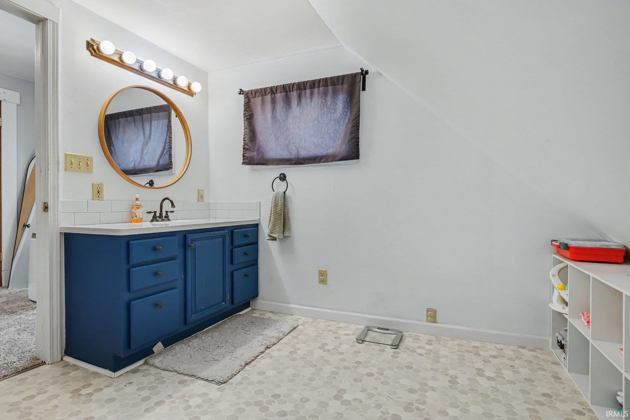 209 S Cottage Avenue Goshen IN 46526