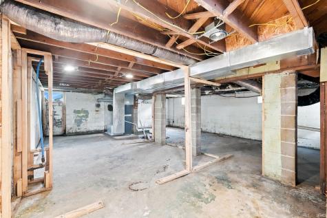 212 W Lincolnway Road Ligonier IN 46767