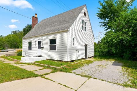 212 W Lincolnway Road Ligonier IN 46767