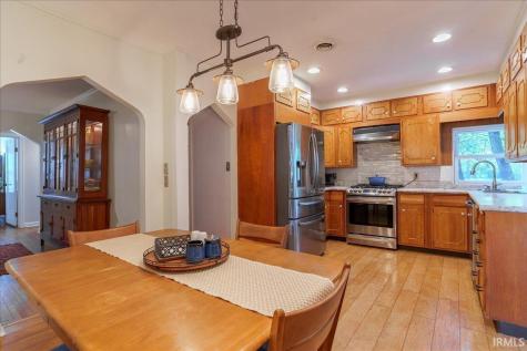 1101 Thompson Avenue Evansville IN 47715