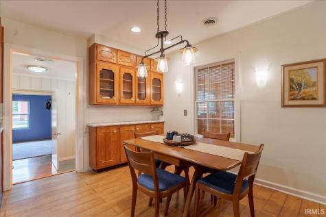 1101 Thompson Avenue Evansville IN 47715