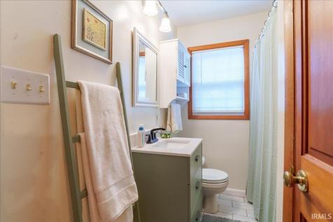 1101 Thompson Avenue Evansville IN 47715