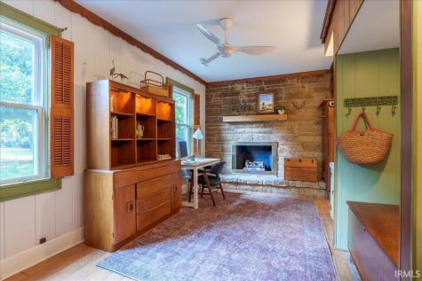 1101 Thompson Avenue Evansville IN 47715