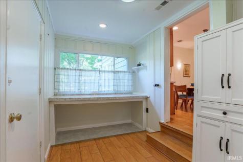 1101 Thompson Avenue Evansville IN 47715