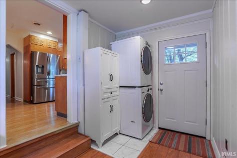 1101 Thompson Avenue Evansville IN 47715