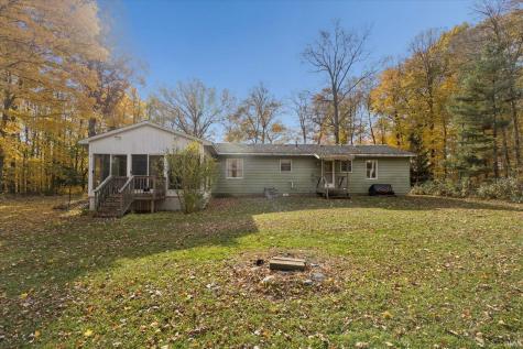 28289 Stanton Road Walkerton IN 46574