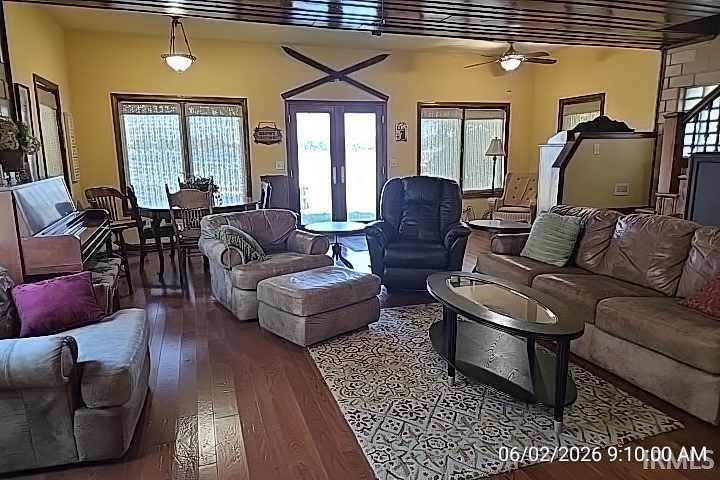3717 Lakeshore Drive Bremen IN 46506