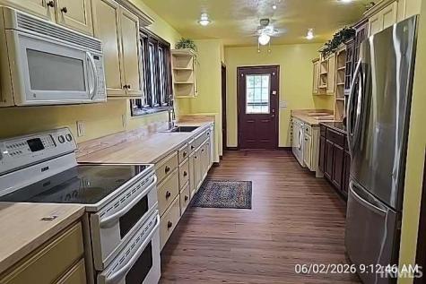 3717 Lakeshore Drive Bremen IN 46506