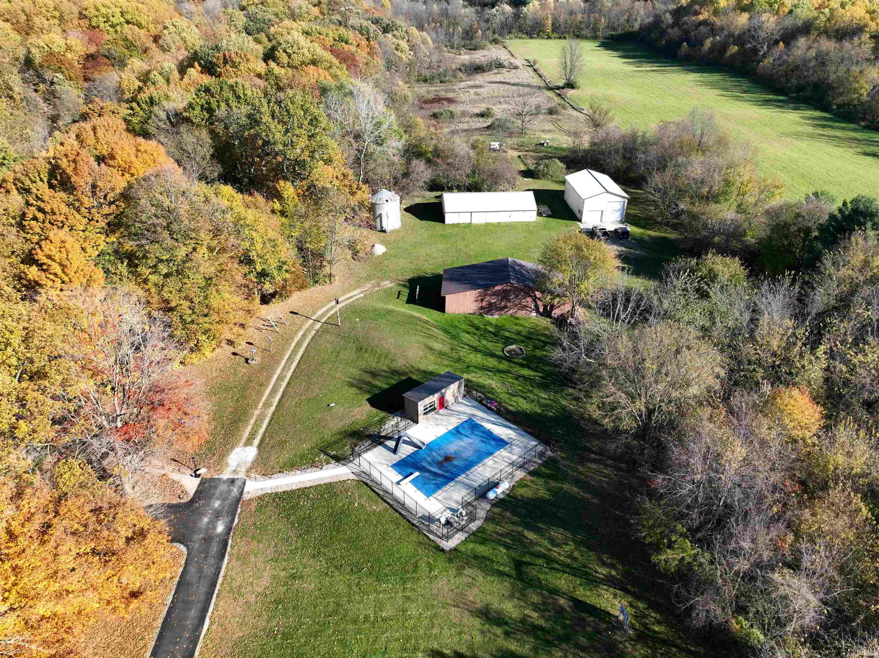 66110 Oak Road Lakeville IN 46536